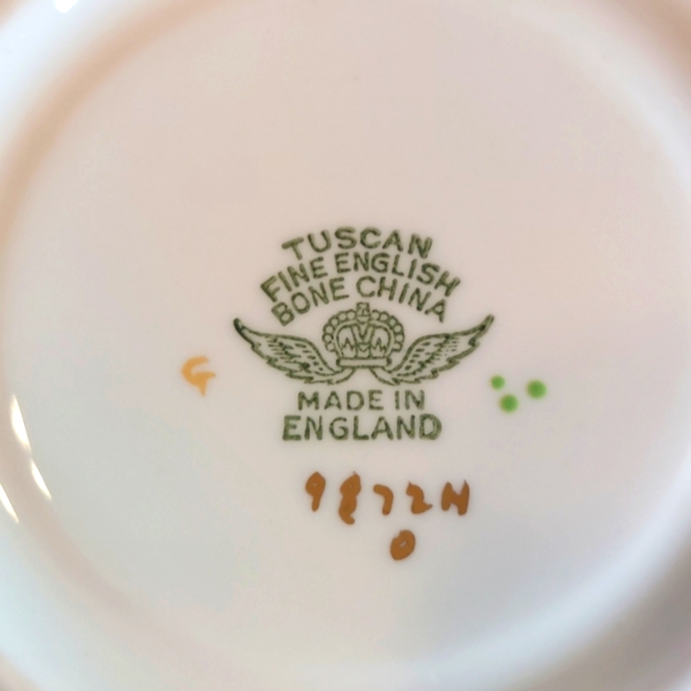 Tuscan England Tea Cup & Saucer - Picture 10 of 12